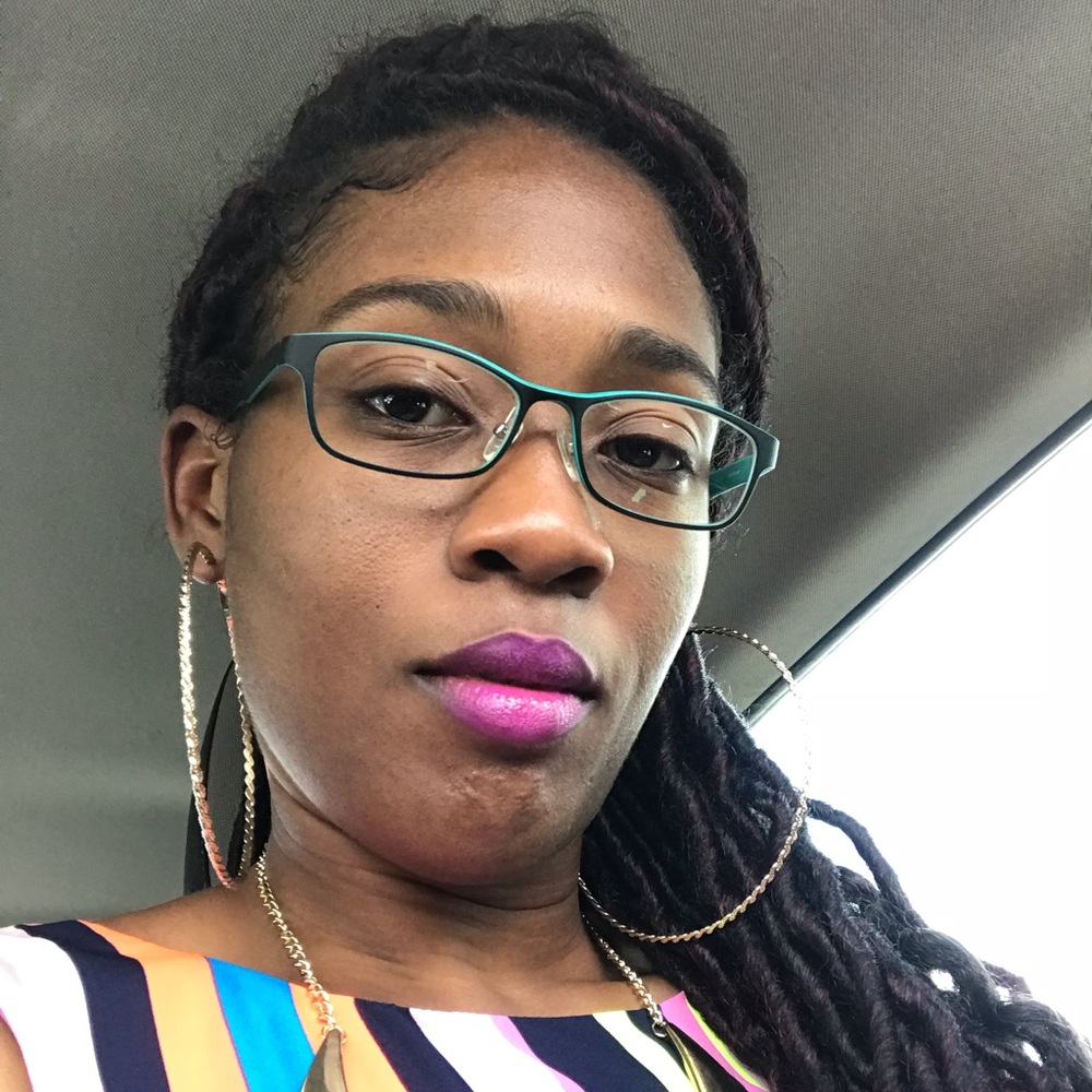 Meet your Posher, Lakendra